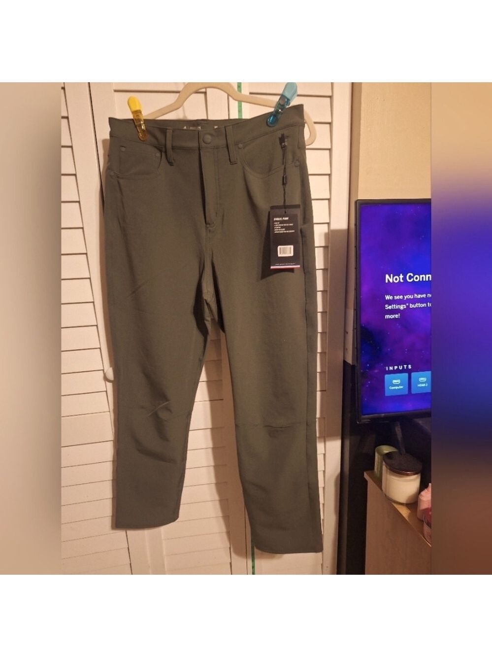 4 four laps Army green activewear  pants Sz 10R Re-up NWT
